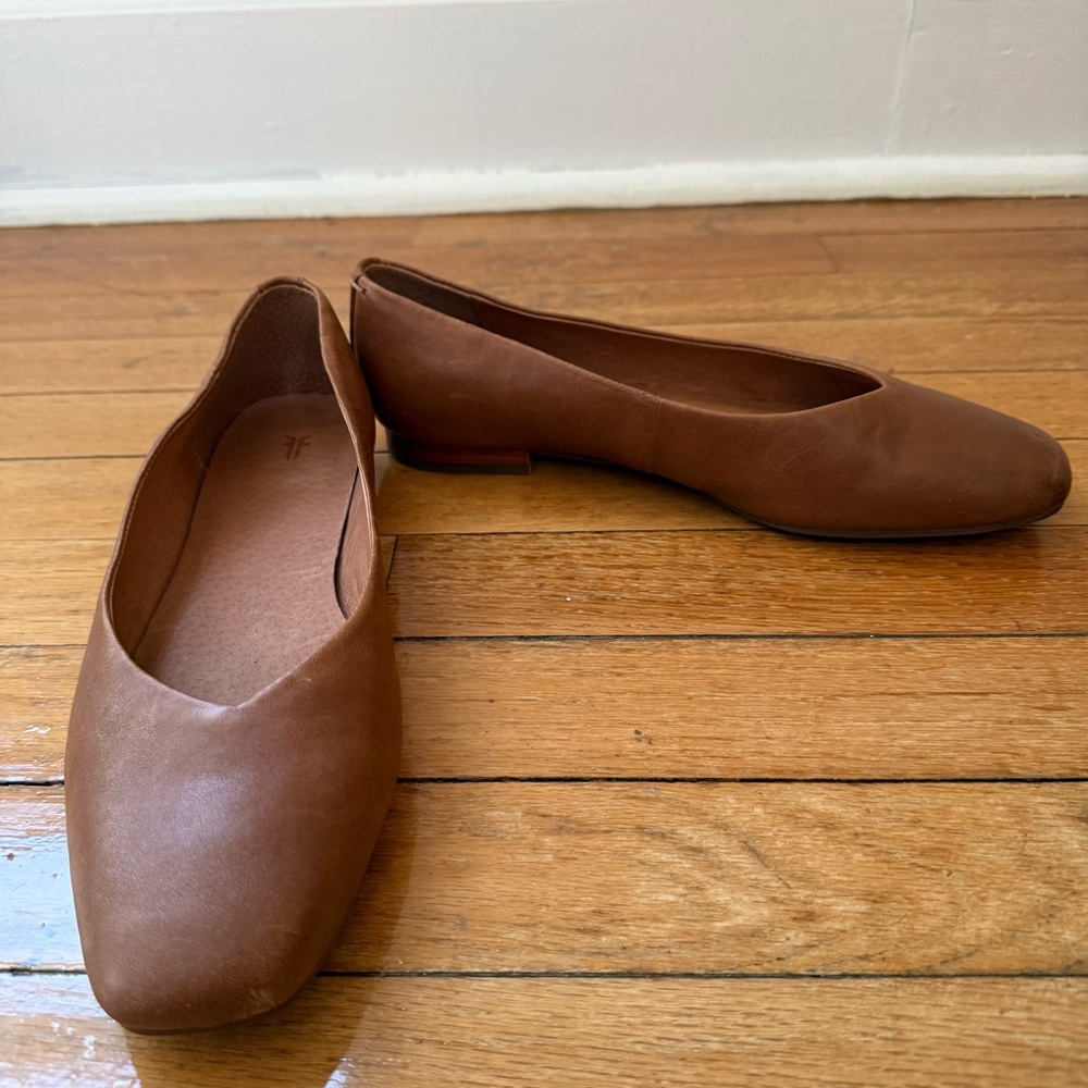 Frye Leather Ballet Flats NIB - Picture 5 of 9